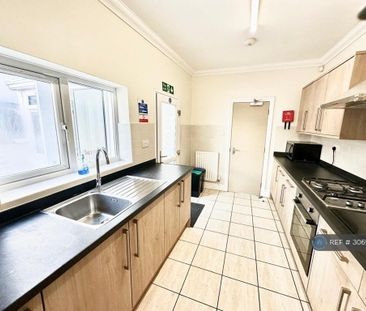 2 bedroom maisonette to rent - Photo 6