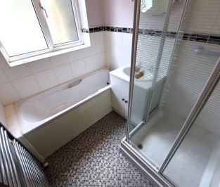 2 bedroom Flat in Grovewood, Leeds - Photo 6