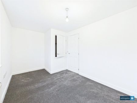 2 bedroom semi-detached house to rent - Photo 5