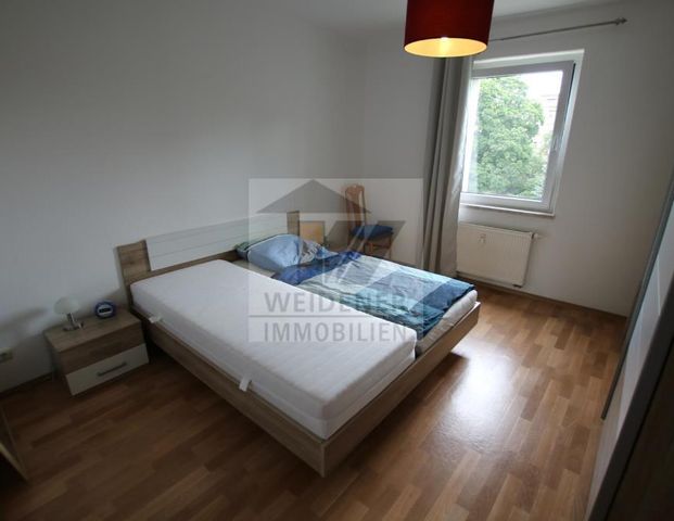 3-Raum-Wohnung mit Süd-Balkon, Bad mit Wanne & Dusche – Ruhige Lage mit Blick ins Grüne! - Photo 1