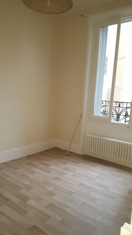 Appartement 54.68 m² - 3 Pièces - Maisons-Alfort (94700) - Photo 2