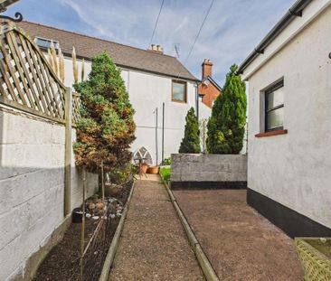 2 bedroom terraced house to rent - Photo 2