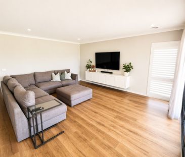 FURNISHED FAMILY HOME IN GRAMMAR PARK! - Photo 2