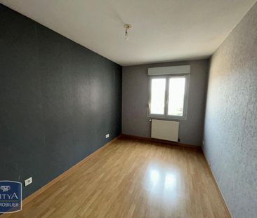 Location Appartement 3 pièces 67m² VILLEFRANCHE SUR SAONE 69400 - Photo 2