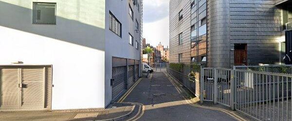 3 Bed Flat, Connect House, M4 - Photo 1