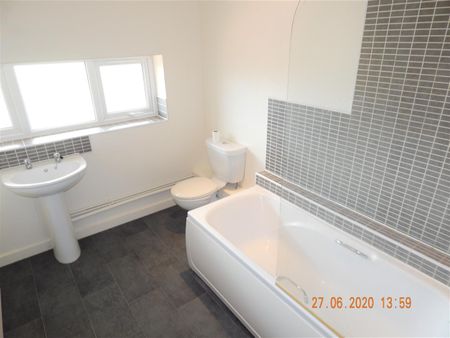 Winforton Close, Redditch - Photo 5