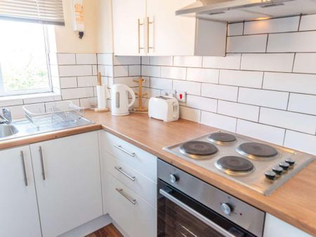 2 bedroom house to rent - Photo 2