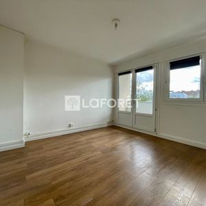 Apartment - Photo 2