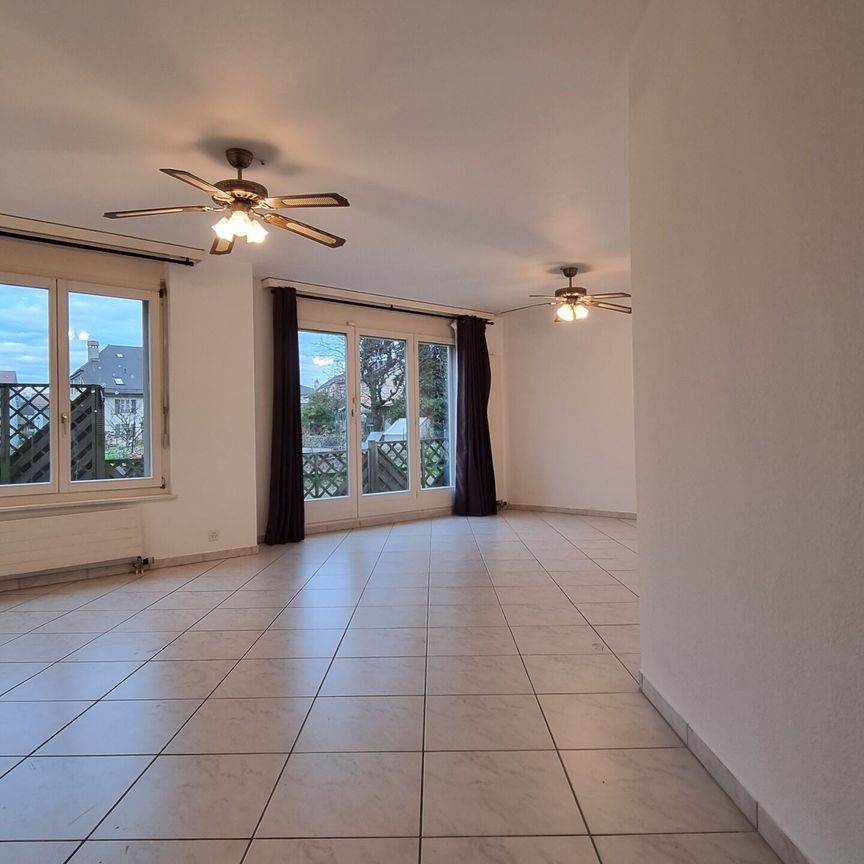 Charming 3.5 room apartment with large terrace/garden - Photo 1