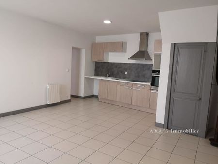 Maison à Louer à Civray - Photo 2