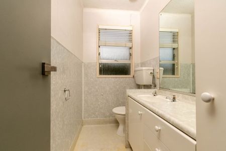 Charming Apartment - Photo 5