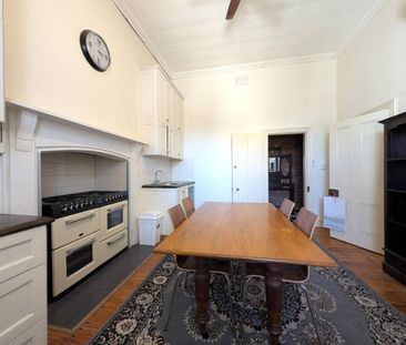 Furnished & Full of Character - Photo 2