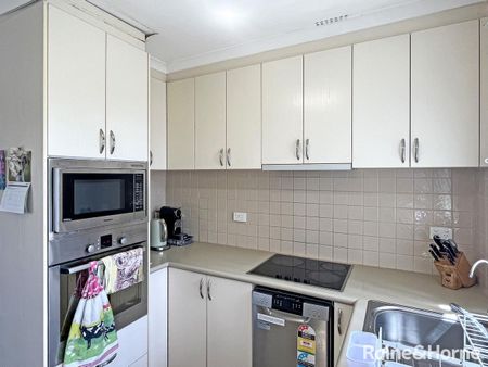 Cosy 2 Bedroom Villa In Karabar - Photo 4