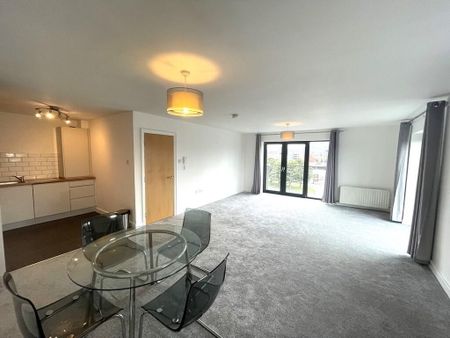 Apt 60 Quaygate, 19 Station Street, City Centre, BT3, Belfast - Photo 4