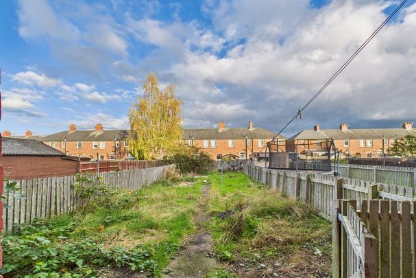 2 bedroom detached house to rent - Photo 1