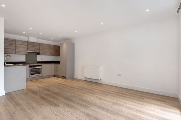 Flambard Way, Godalming - 1 bedroomProperty for lettings - Seymours - Photo 1