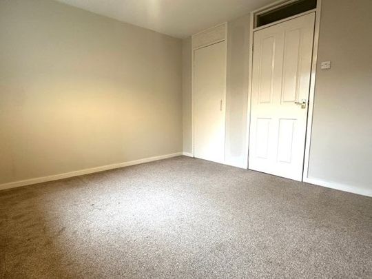 Glen Moy, East Kilbride, G74 - Photo 1