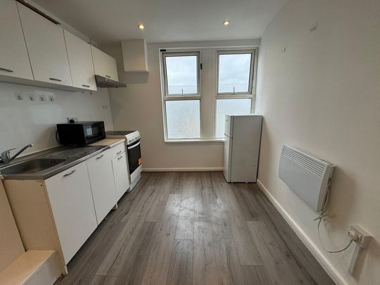 Studio to rent - Photo 1