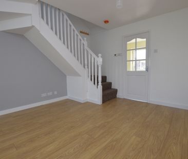 2 Bedroom Semi-Detached House - Photo 3