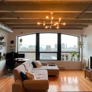 Place-Des-Arts - Superb 1 Bedroom Loft - Photo 3