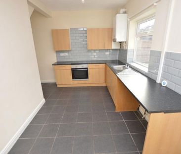 2 bedroom terraced house to rent - Photo 3