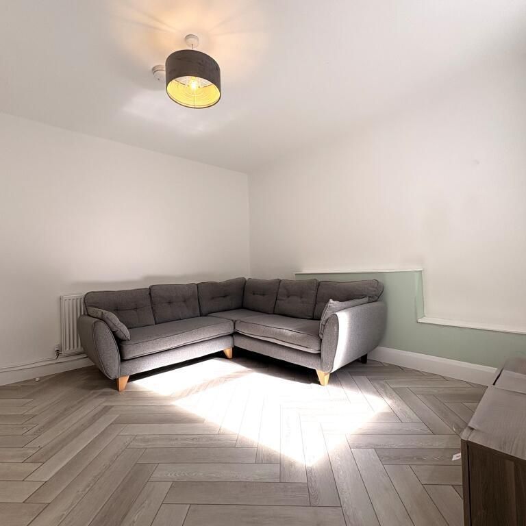 4 bedroom house share to rent - Photo 1