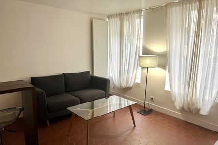 Appartement à louer à Paris 4Ème - Photo 2