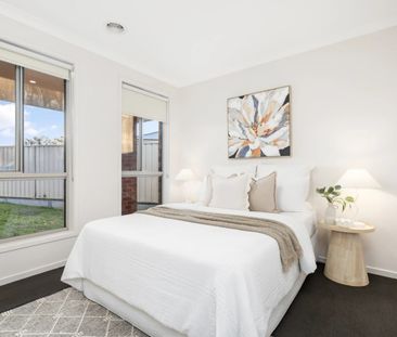 Modern Family Living in a Peaceful Location - Photo 4