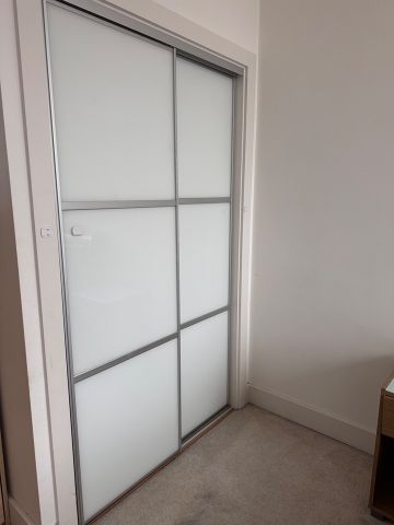 2 Bed Flat, Wandsworth Road, SW8 - Photo 4