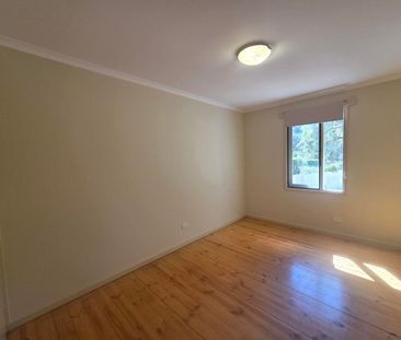 3 Bedder Family-Friendly Living - Photo 4