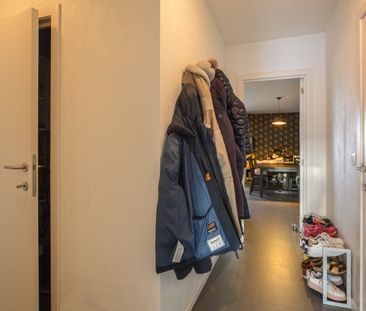 Recent tweeslaapkamer appartement te huur in het centrum van Ettelgem - Photo 6