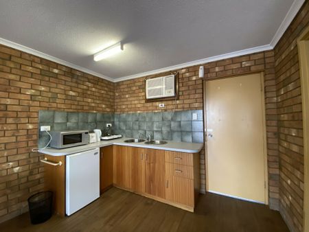 Partly Furnished Unit - Electricity and Water Included. - Photo 2