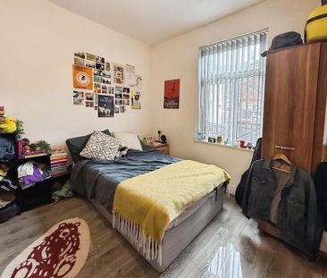 4 bedroom terraced house to rent - Photo 4
