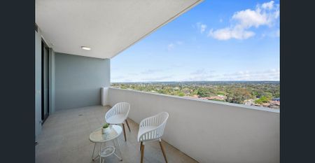 Modern Apartment in Prime Location with Breathtaking Views - Photo 2