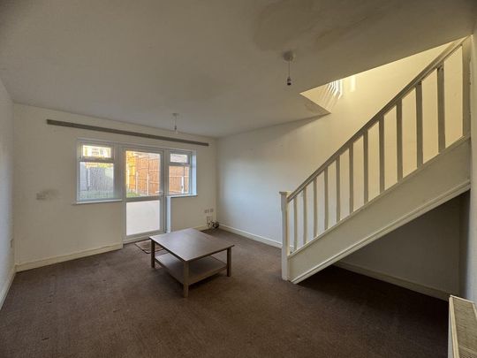 2 bedroom semi-detached house to rent - Photo 1