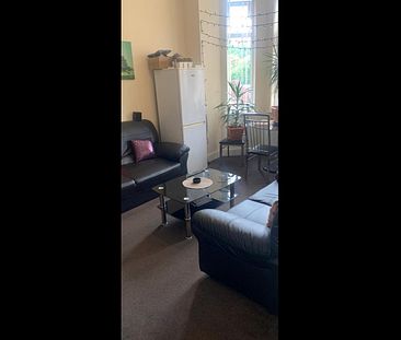 1 Bed Terraced House, Weast Lane, M5 - Photo 5