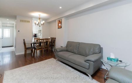 For Lease - 2472 eglinton Avenue Unit# 19, Toronto, Ontario - Photo 2