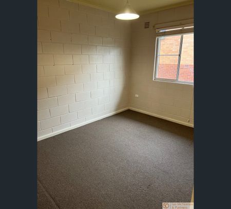 5/13 Adams Street, Queanbeyan, NSW 2620 - Photo 2
