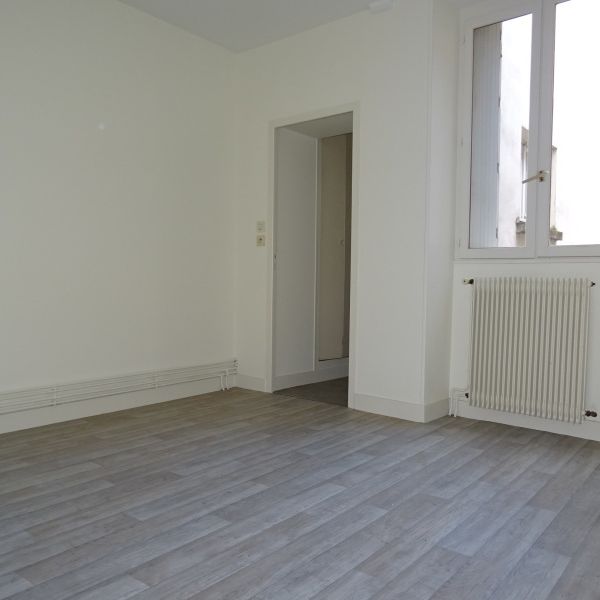 Location Appartement 2 Pièces 58 m² - Photo 1