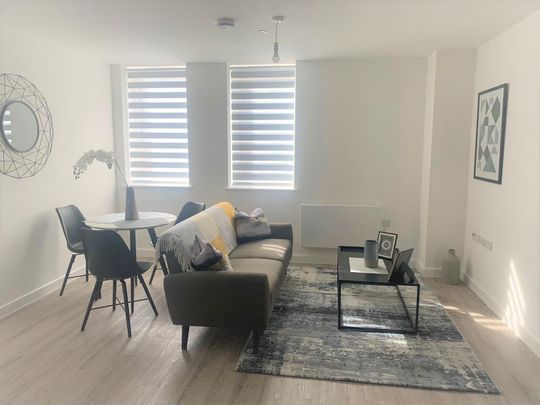 Broadway, Peterboough - Photo 1