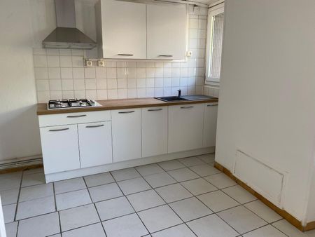 Location Appartement 2 pièces 49m² LABEGUDE 07200 - Photo 4