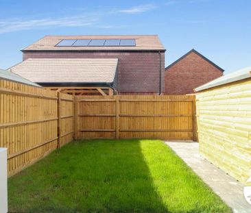 3 bedroom terraced house to rent - Photo 1