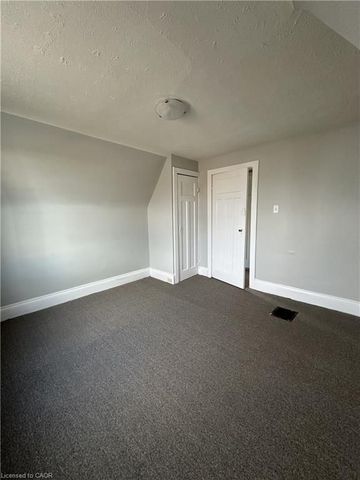 For Lease - 31 MCKINSTRY Street, Hamilton, Ontario - Photo 2