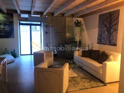 Bilocale via Vittorio Emanuele II 473, Centro Storico, Catania - Foto 1