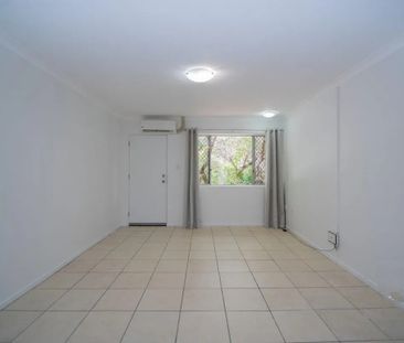 3-Bedroom Unit in Prime Dutton Park Location - Photo 5