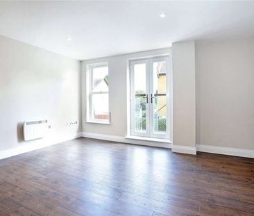 A luxury one bedroom apartment with off street parking. - Photo 4