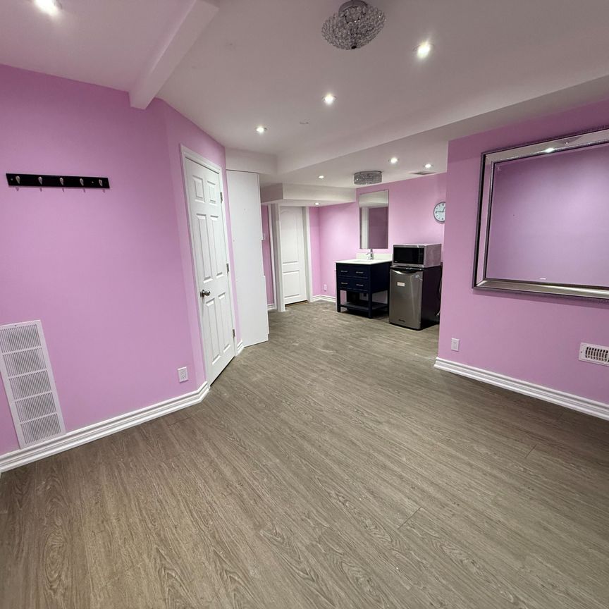 For Lease - 11 Barden Crescent Unit# B1, Ajax, Ontario - Photo 1