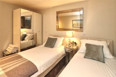 Church Street East, Woking, Surrey, GU21 - Photo 5