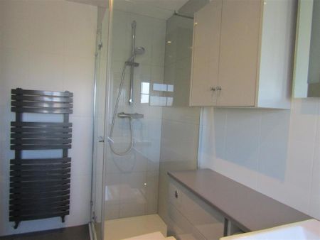 2 bedroom end of terrace house to rent - Photo 3