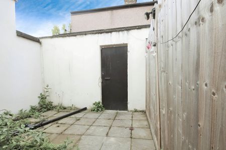 Studio Flat to rent - Upper Wickham Lane, Welling, DA16 - Photo 5